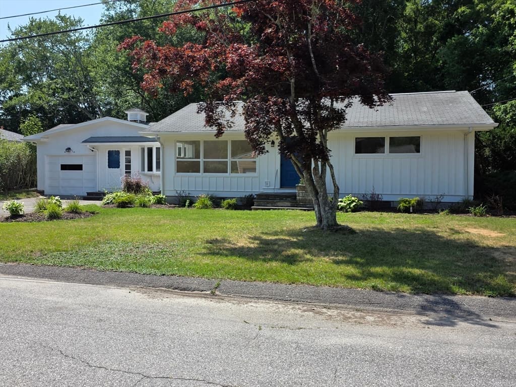Single Family Residence at 20 Faulkner St, Westport MA 02790, Westport, photo 2 of 11