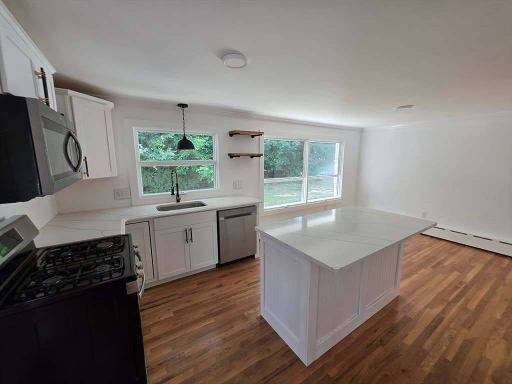 Single Family Residence at 20 Faulkner St, Westport MA 02790, Westport, photo 7 of 11
