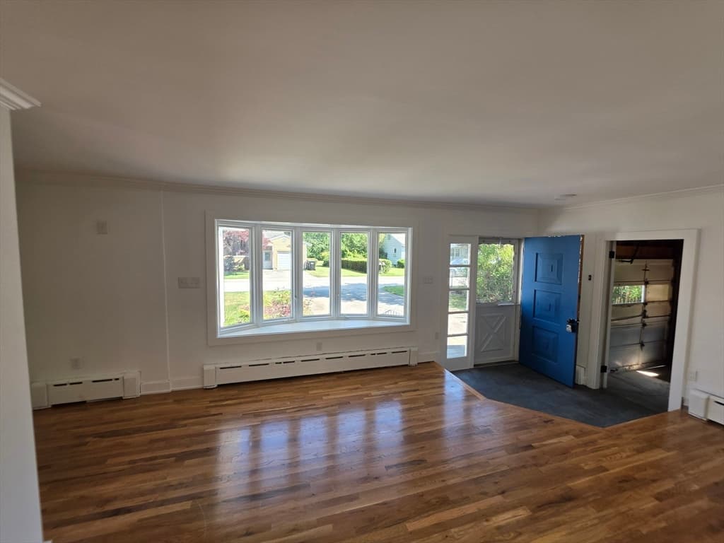 Single Family Residence at 20 Faulkner St, Westport MA 02790, Westport, photo 5 of 11