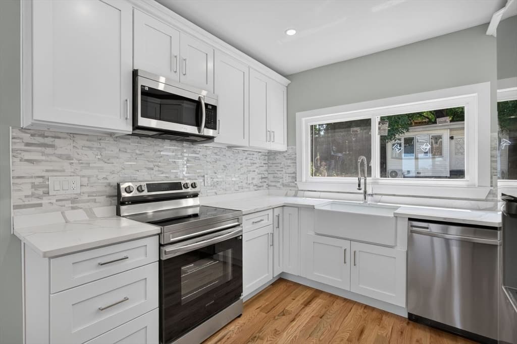 31 Wordsworth St, Boston MA 02128 photo 3