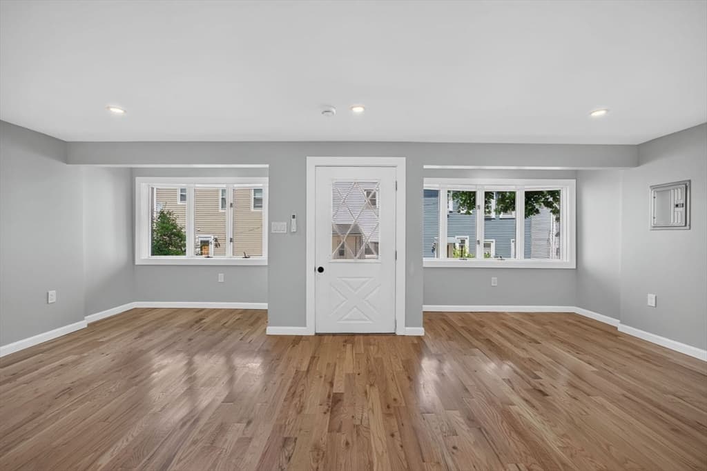31 Wordsworth St, Boston MA 02128 photo 24