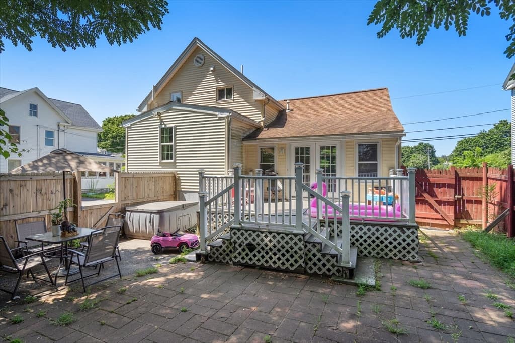 210 School Street, Stoughton MA 02072 photo 16