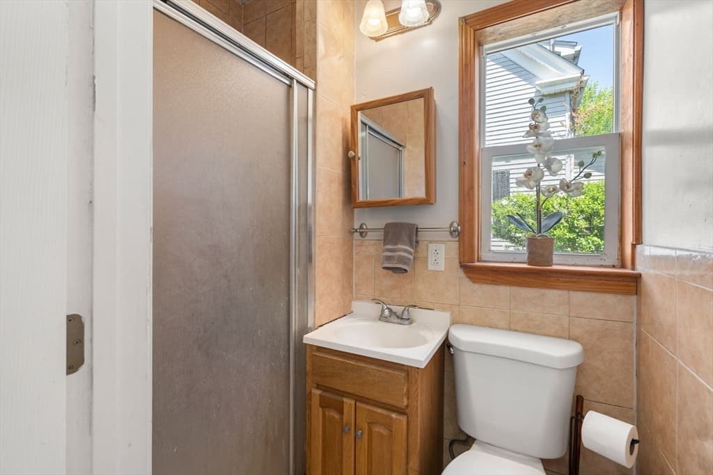 210 School Street, Stoughton MA 02072 photo 10