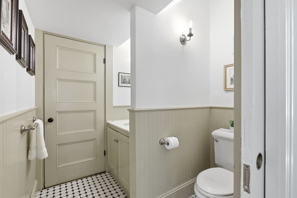 42 Wildwood Street, Winchester MA 01890 photo 19