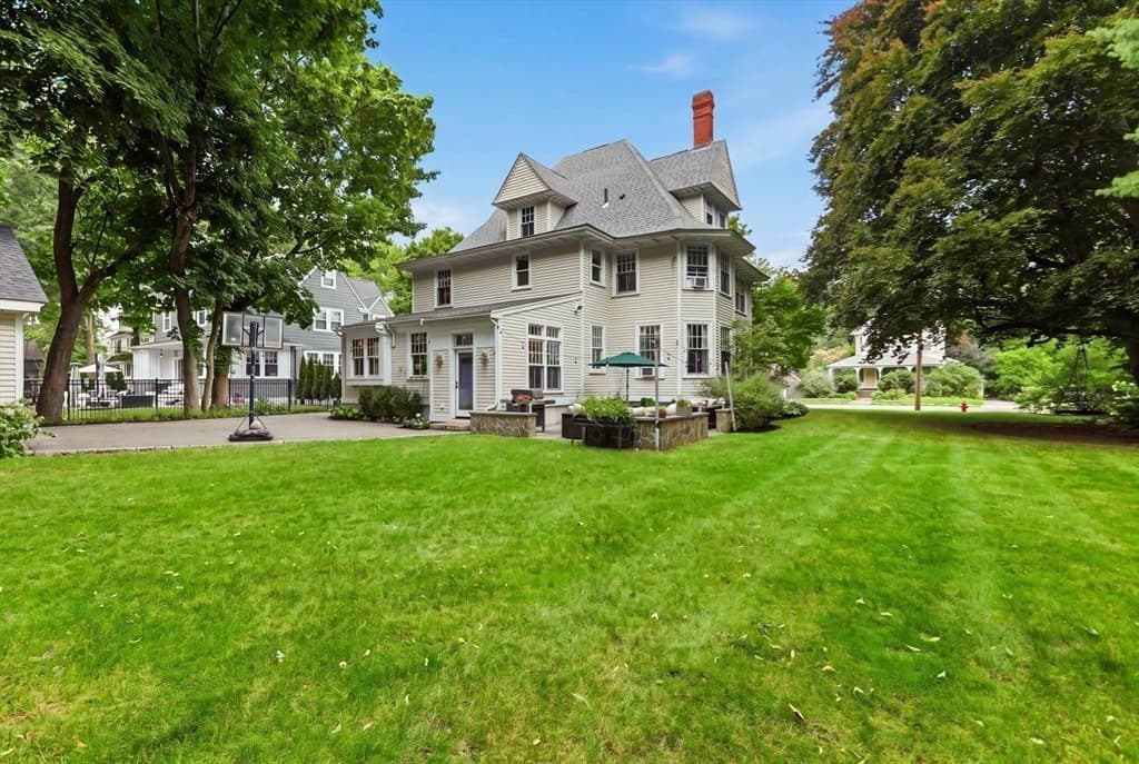 42 Wildwood Street, Winchester MA 01890 photo 39