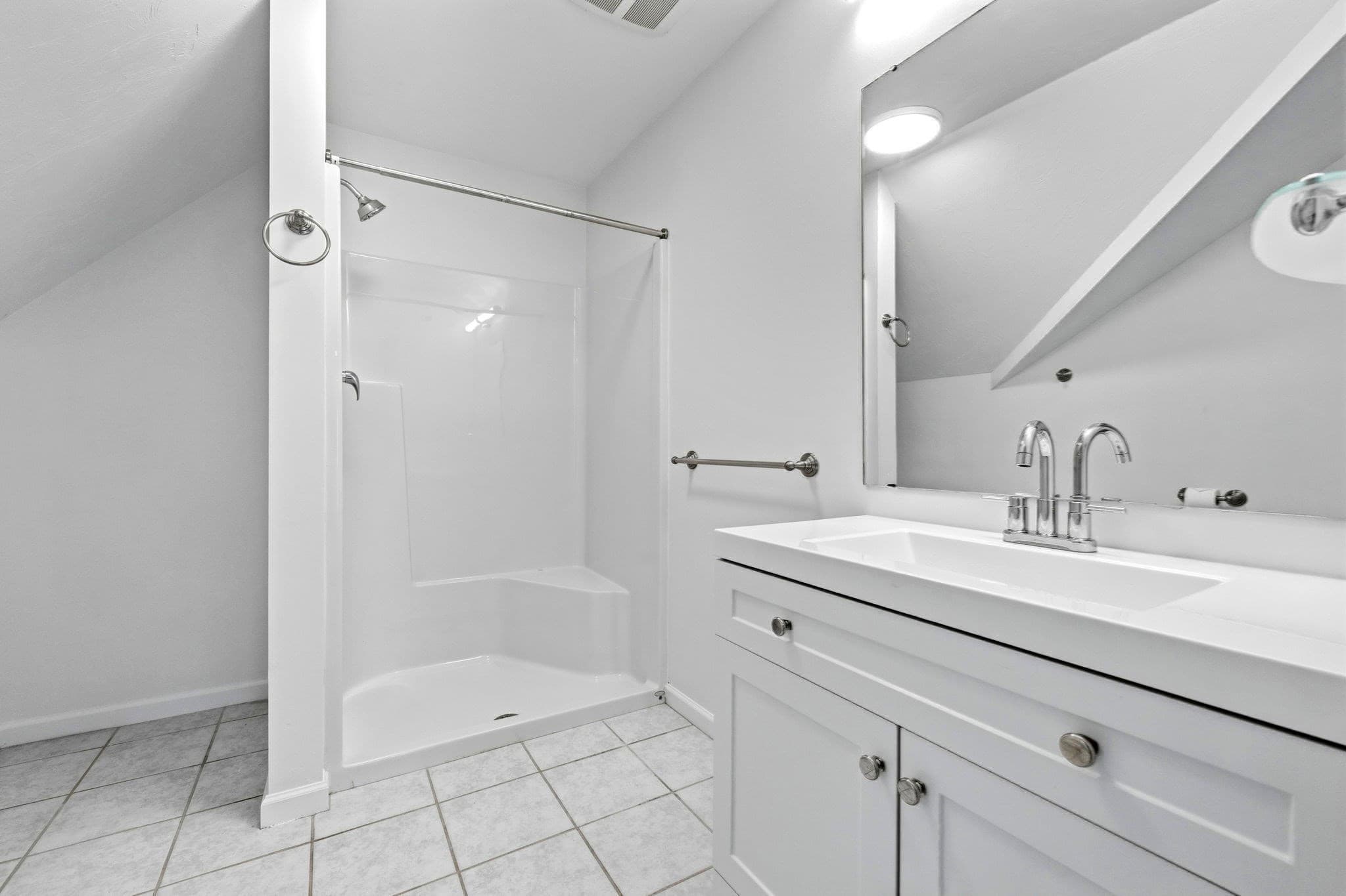 Condominium at 19 Russell Place # 19, Arlington MA 02474, Arlington, photo 6 of 17