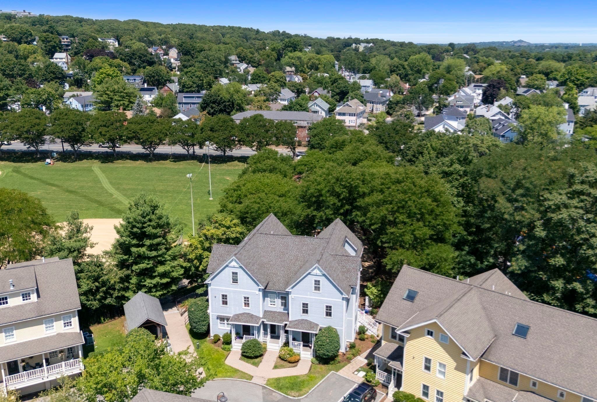 Condominium at 19 Russell Place # 19, Arlington MA 02474, Arlington, photo 12 of 17