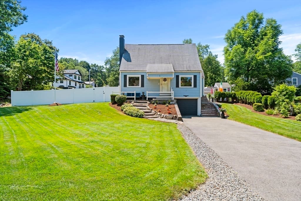 Single Family Residence at 1 Brook Rd, Woburn MA 01801, Woburn, photo 3 of 37