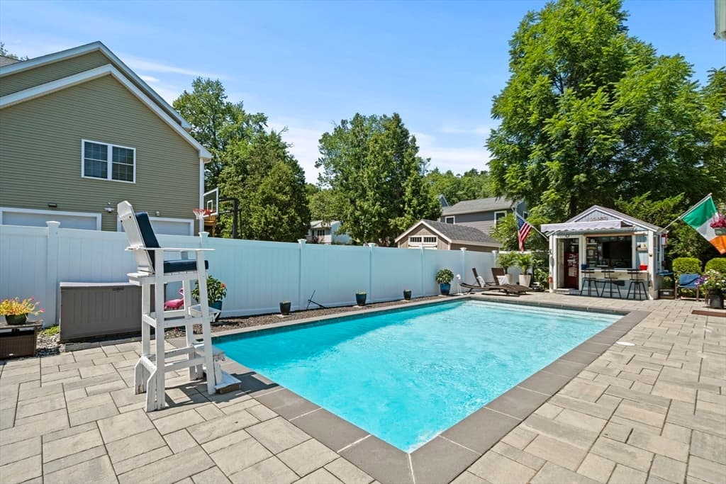 Single Family Residence at 1 Brook Rd, Woburn MA 01801, Woburn, photo 33 of 37
