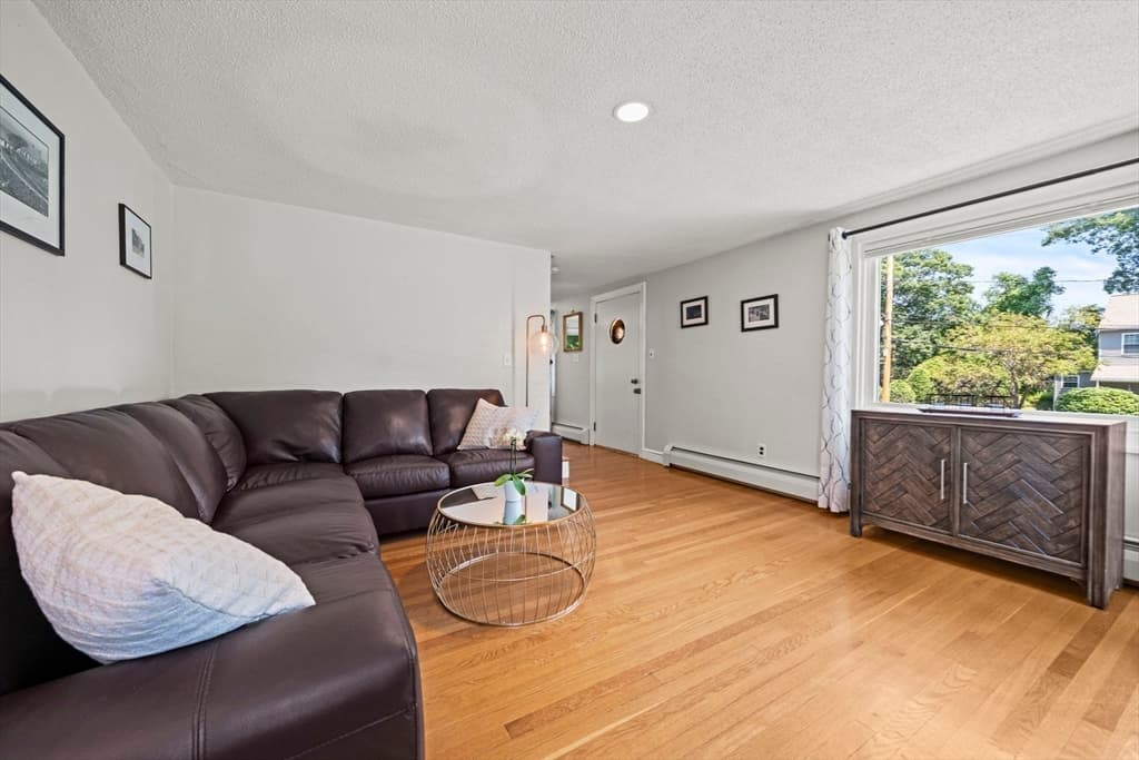 Single Family Residence at 1 Brook Rd, Woburn MA 01801, Woburn, photo 14 of 37