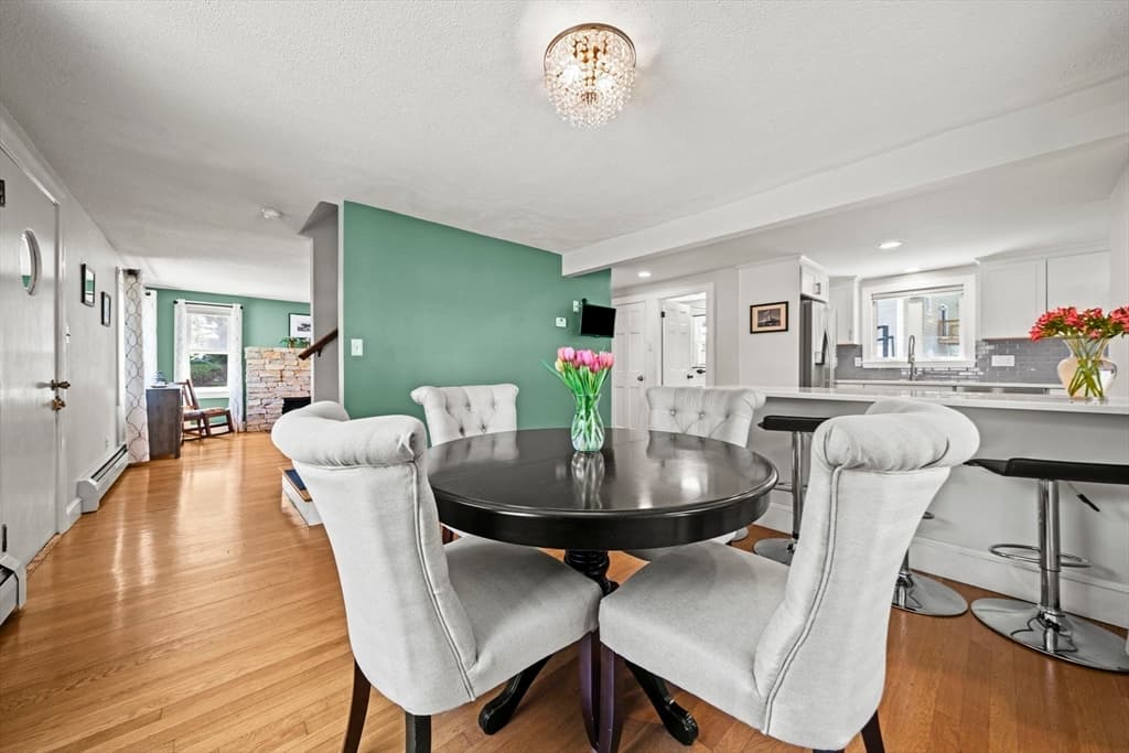 Single Family Residence at 1 Brook Rd, Woburn MA 01801, Woburn, photo 11 of 37