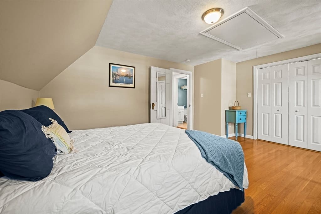Single Family Residence at 1 Brook Rd, Woburn MA 01801, Woburn, photo 21 of 37