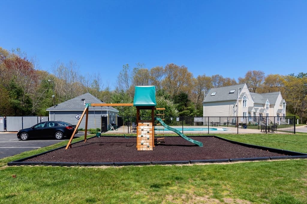35 Pilgrim Village Road # 402, Taunton MA 02780 photo 33