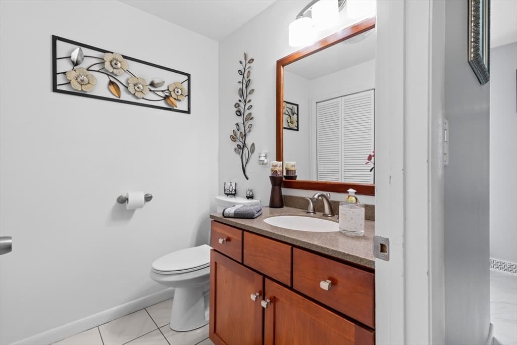 35 Pilgrim Village Road # 402, Taunton MA 02780 photo 14