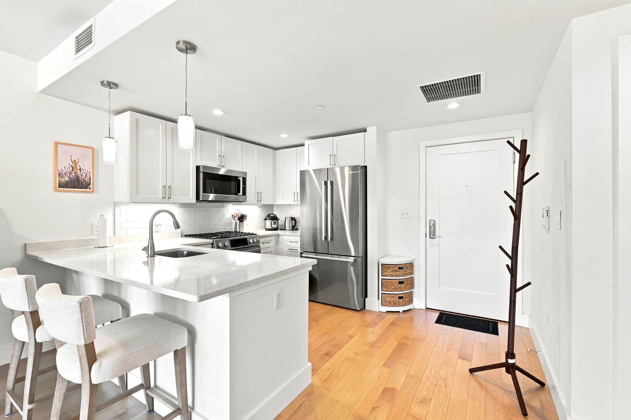 Condominium at 7 Beech St # 219, Cambridge MA 02140, Cambridge, photo 7 of 26