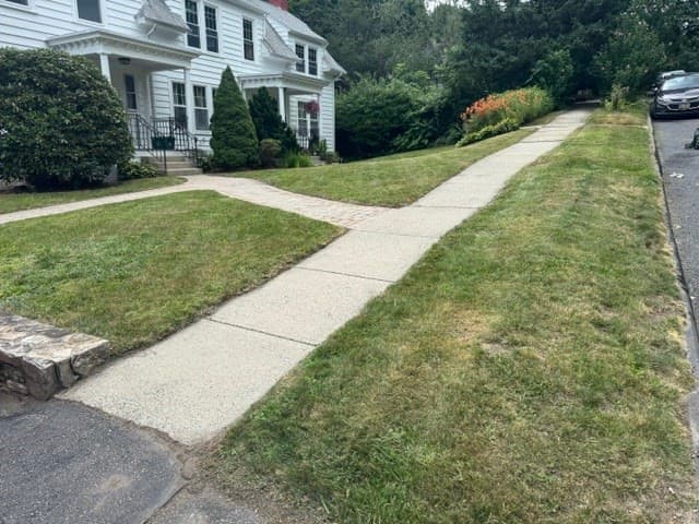 1-3 Tahanto Rd, Worcester MA 01602 photo 2