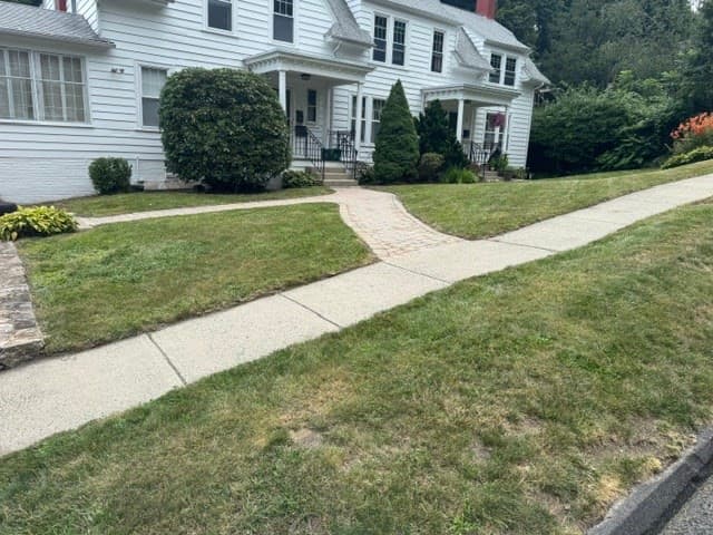 1-3 Tahanto Rd, Worcester MA 01602