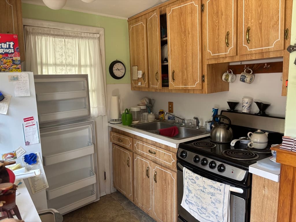15 Otis St, Natick MA 01760 photo 2
