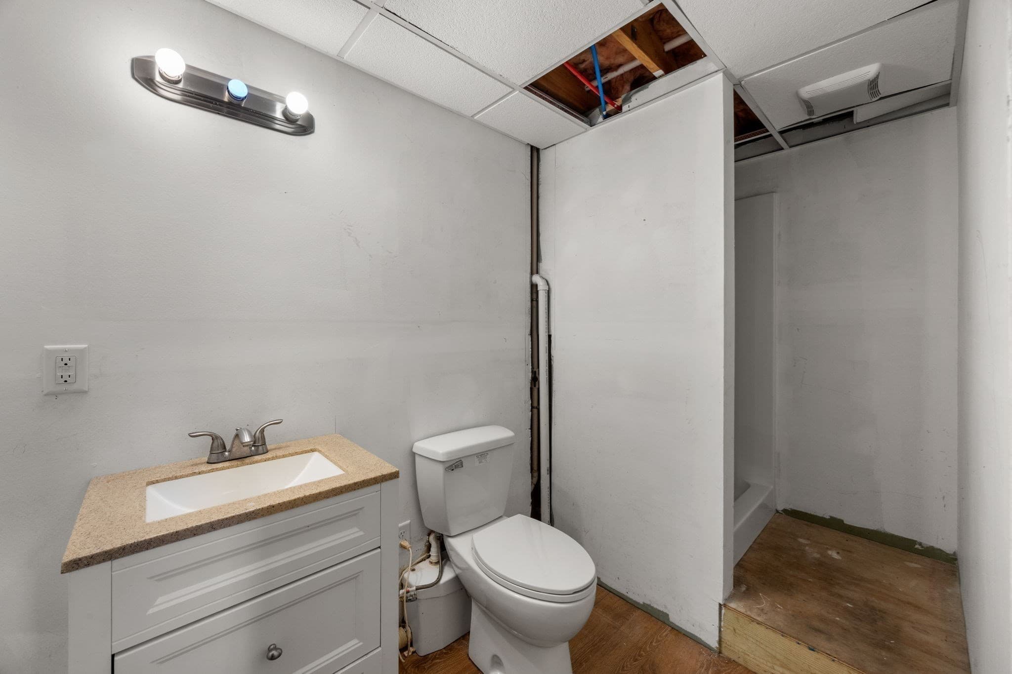 Single Family Residence at 2 Sharon Ln, Sandwich MA 02644, Sandwich, photo 33 of 42