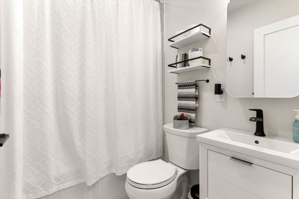 82 Endicott Street # 3, Boston MA 02113 photo 23