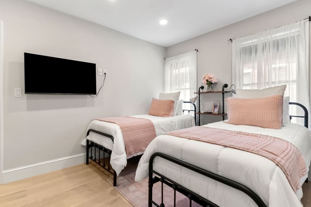 82 Endicott Street # 3, Boston MA 02113 photo 22