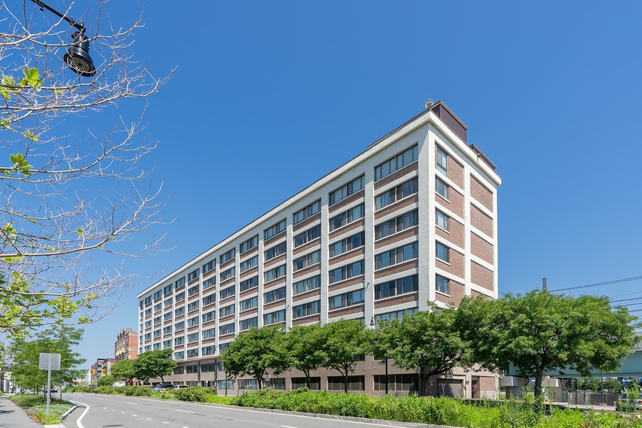 Condominium at 169 Monsignor Obrien Hwy # 715, Cambridge MA 02141, Cambridge, photo 2 of 41