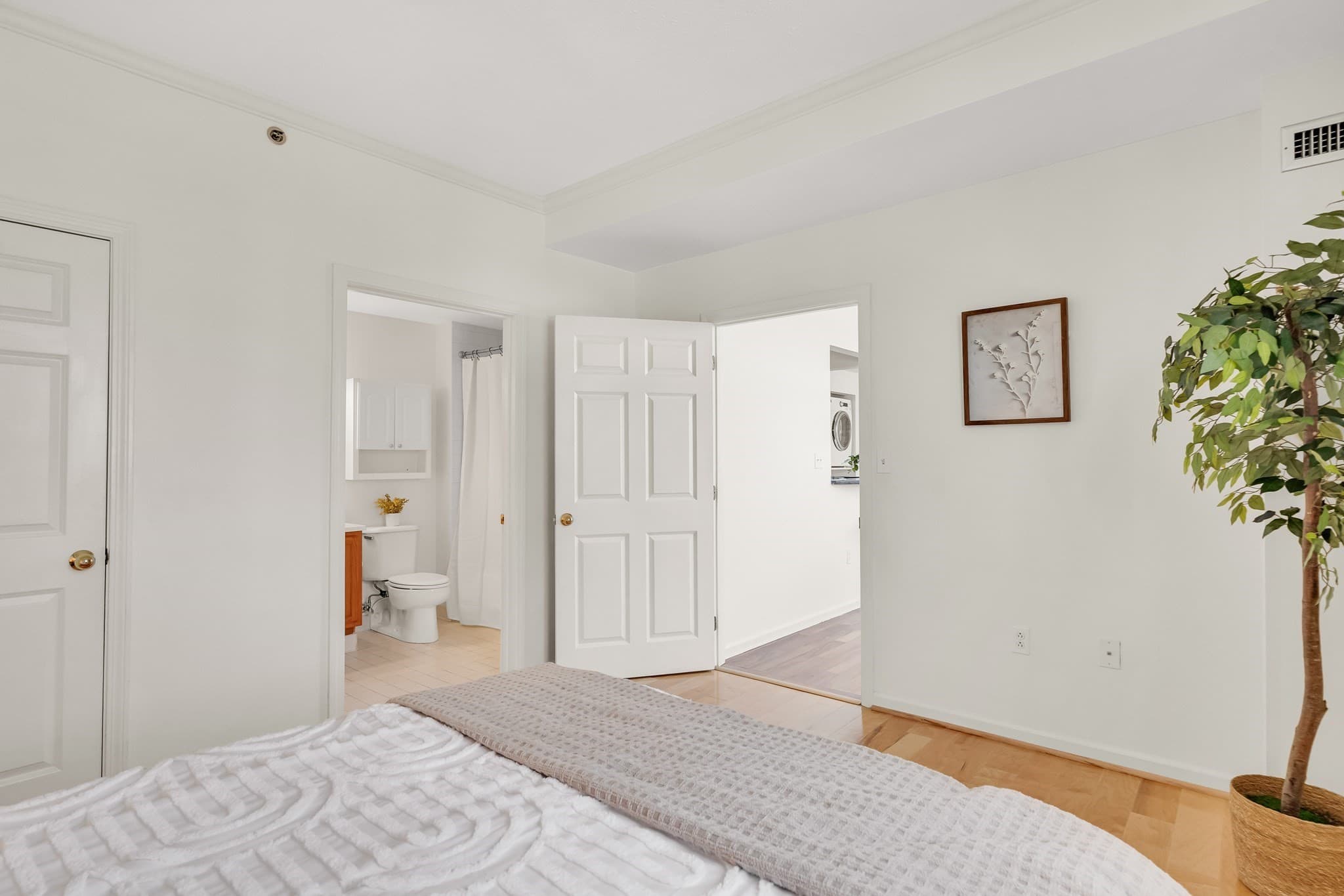 Condominium at 169 Monsignor Obrien Hwy # 715, Cambridge MA 02141, Cambridge, photo 14 of 41