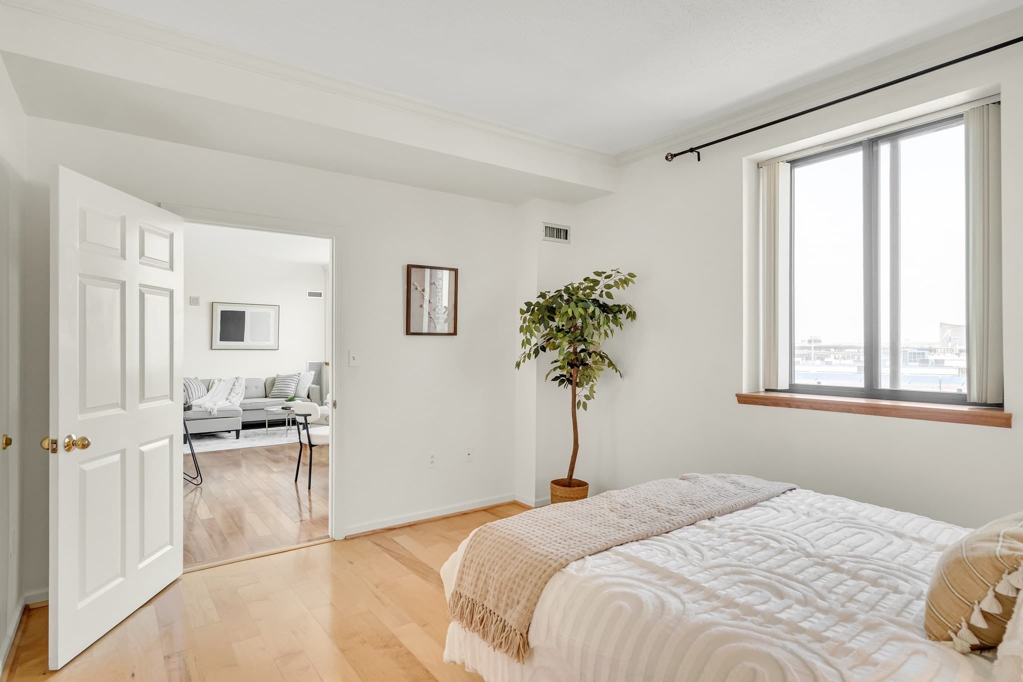 Condominium at 169 Monsignor Obrien Hwy # 715, Cambridge MA 02141, Cambridge, photo 15 of 41