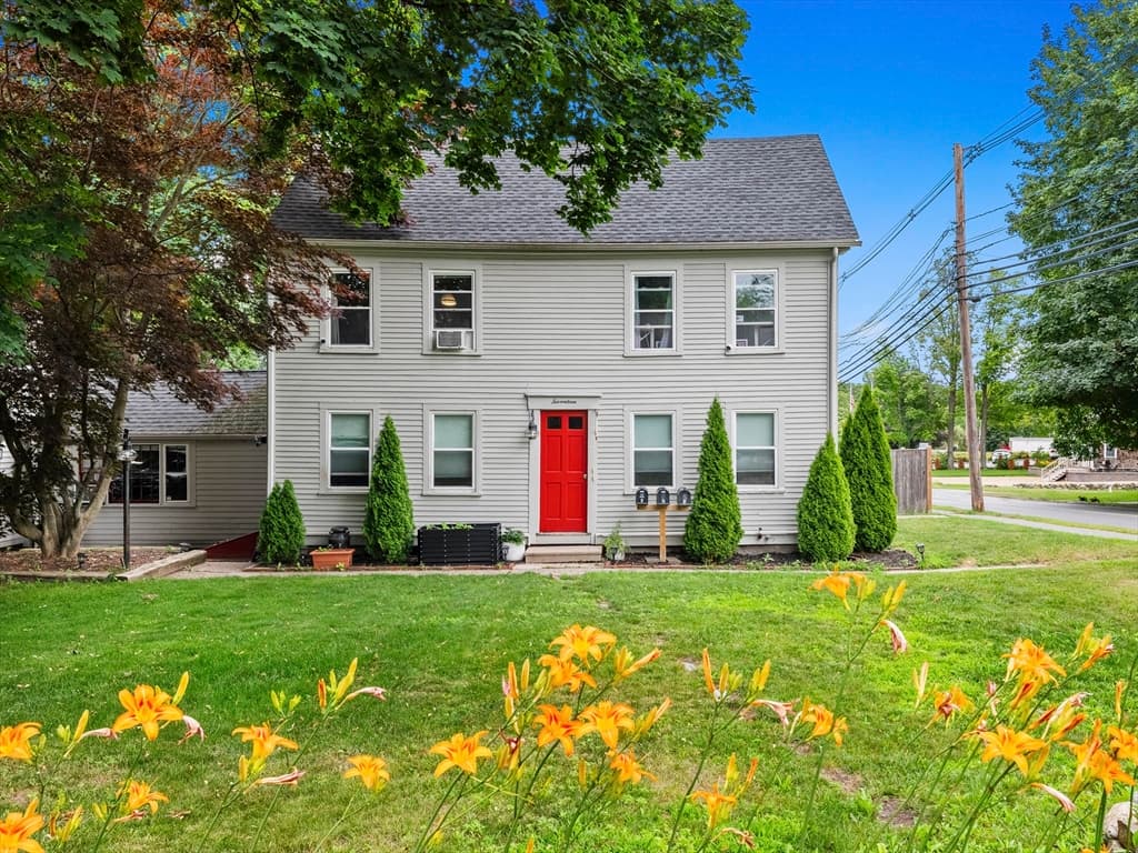 17 Andover St # 2, Georgetown MA 01833