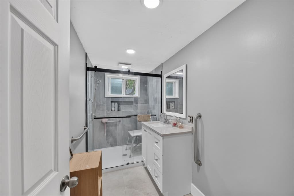 24 Mayflower Drive, Plymouth MA 02360 photo 27