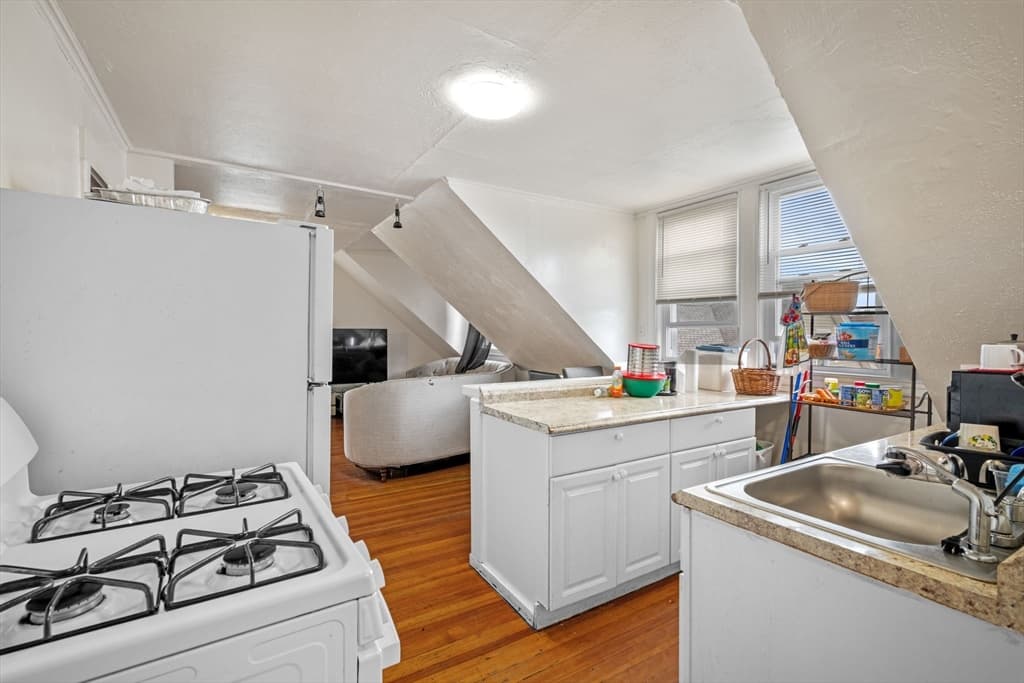 15 1/2 Palmer, Salem MA 01970 photo 17