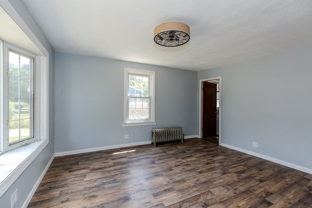 147 Smith St, North Attleboro MA 02760 photo 2