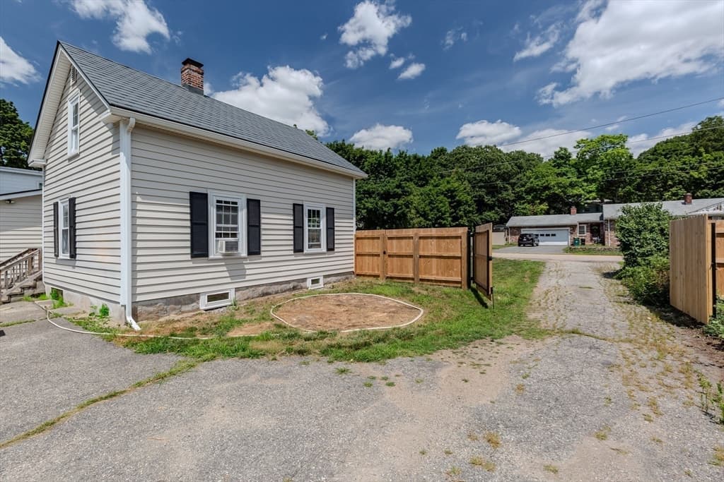 147 Smith St, North Attleboro MA 02760 photo 18