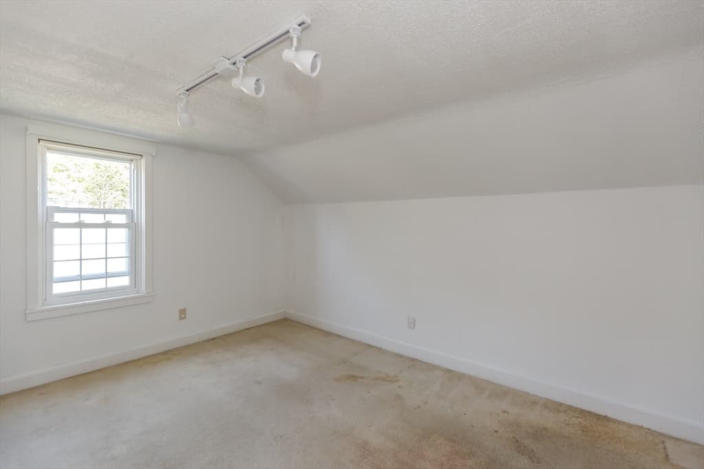 147 Smith St, North Attleboro MA 02760 photo 15