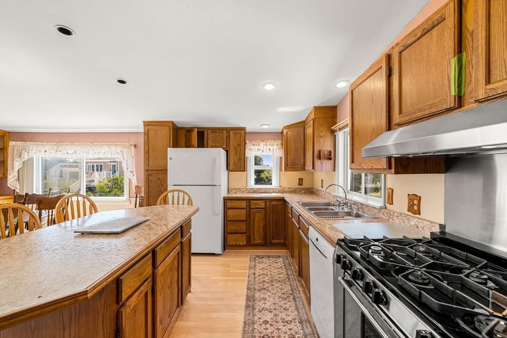 10 70th Street, Newburyport MA 01950 photo 5