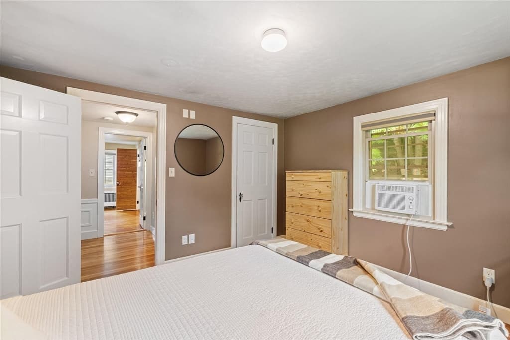 30 Saint Elmo Rd, Worcester MA 01602 photo 23