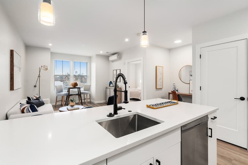 10 Somerset # 305, Winthrop MA 02152 photo 13