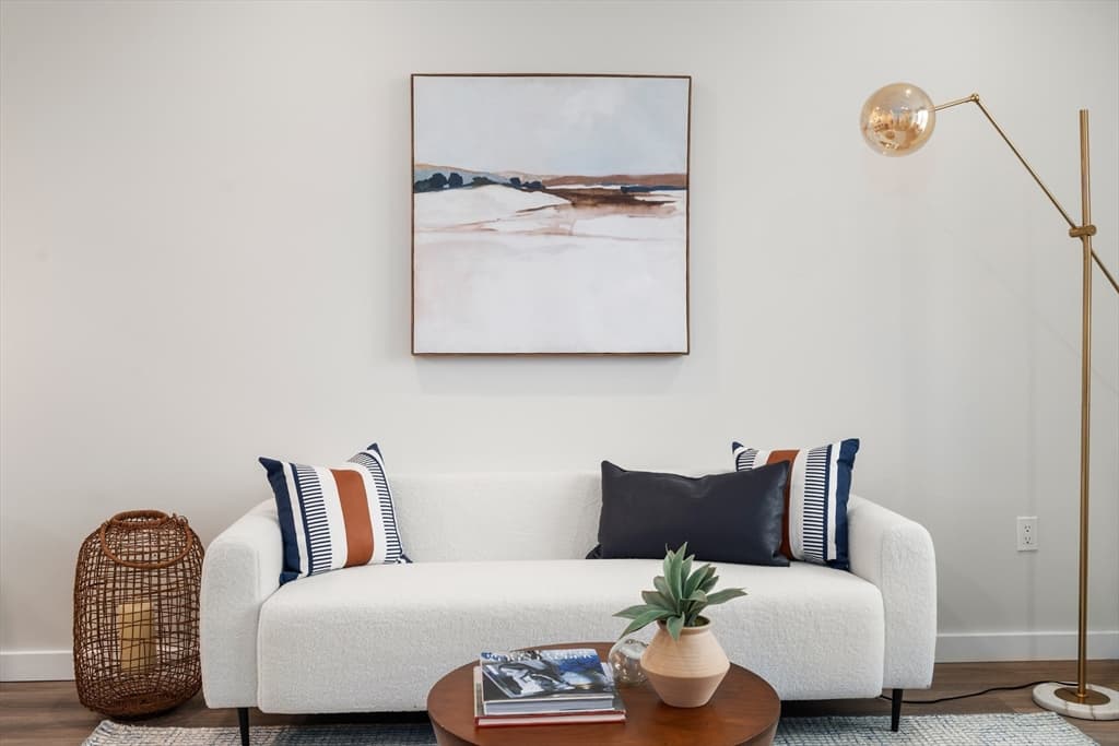 10 Somerset # 305, Winthrop MA 02152