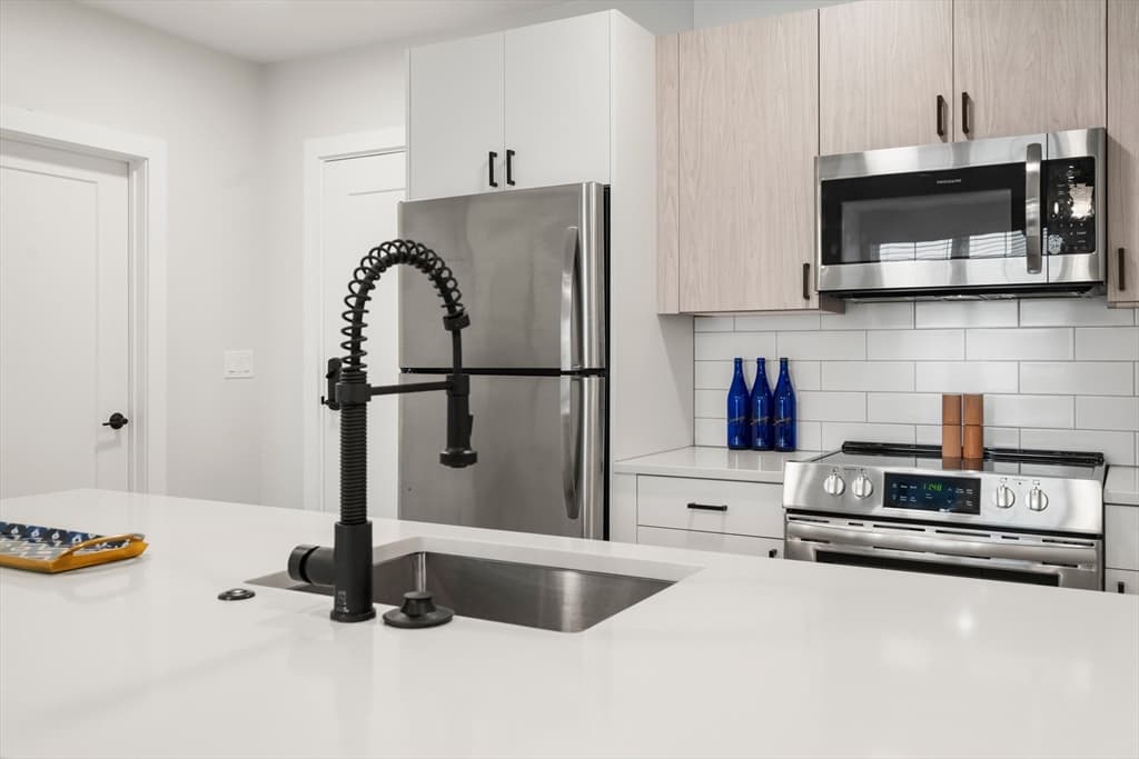 10 Somerset # 305, Winthrop MA 02152 photo 9