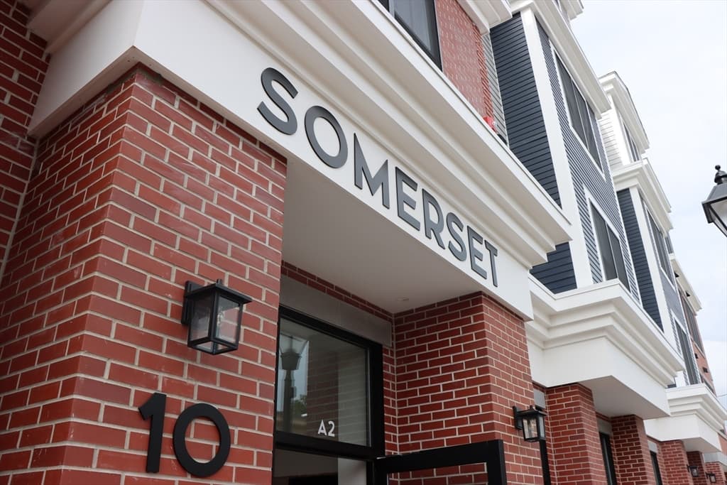 10 Somerset # 305, Winthrop MA 02152 photo 31