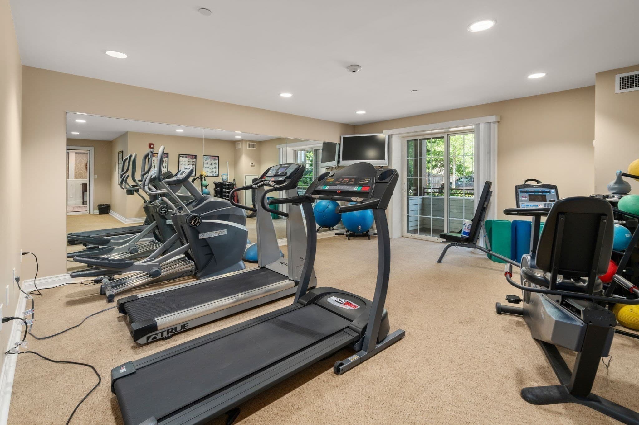 Condominium at 12 Russell Rd # 103, Wellesley MA 02482, photo 14 of 17