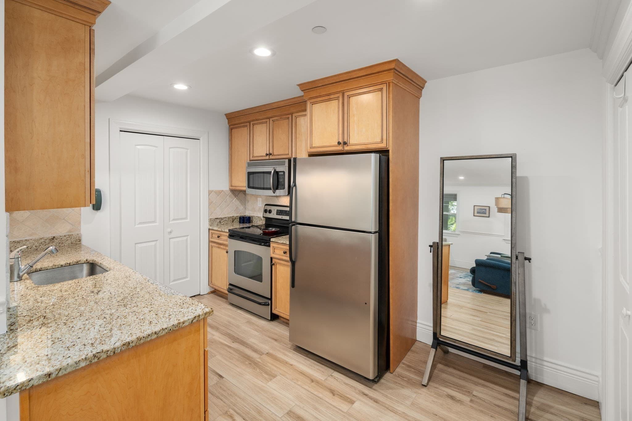 Condominium at 12 Russell Rd # 103, Wellesley MA 02482, photo 4 of 17