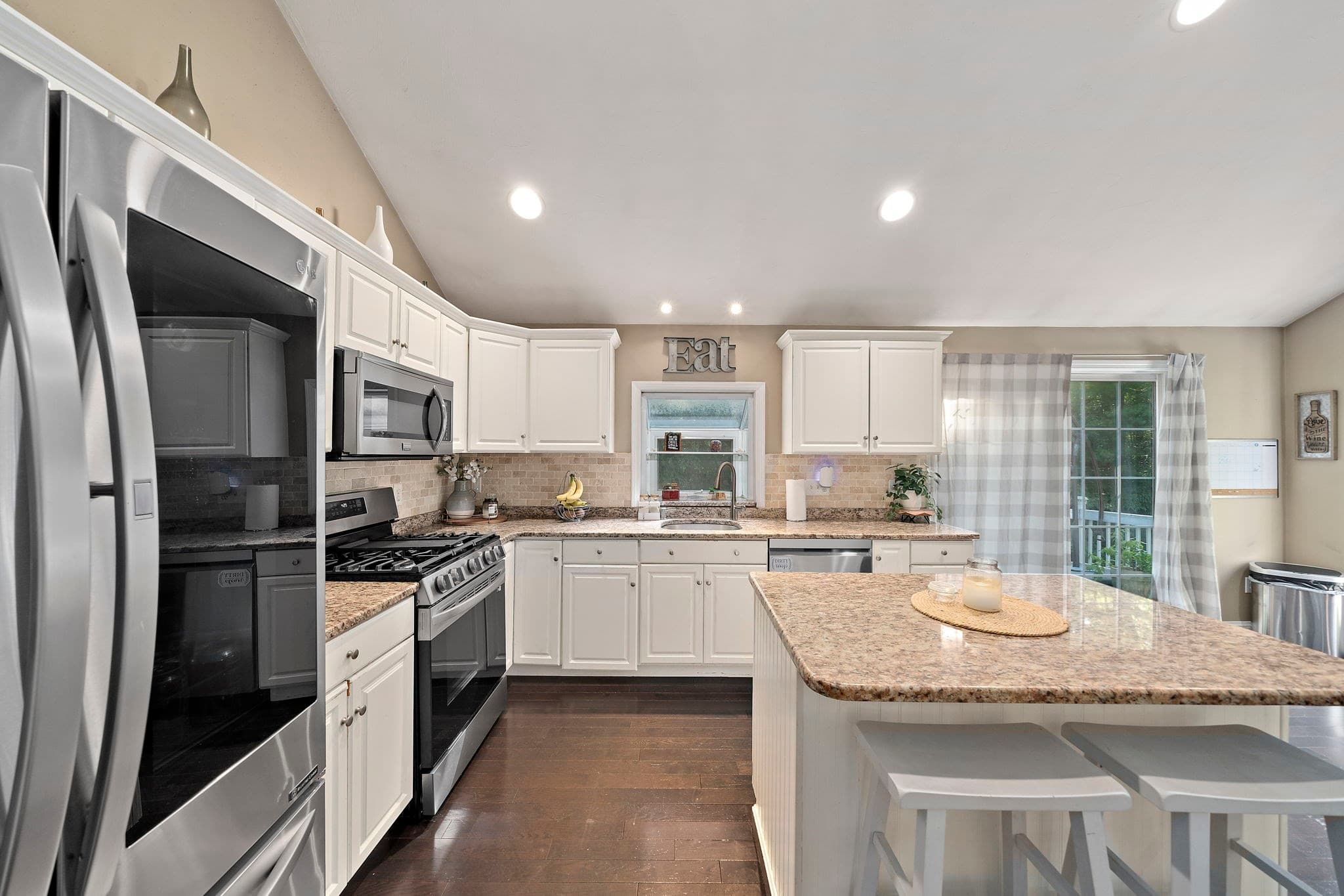 Single Family Residence at 13 Church, Berkley MA 02779, Berkley, photo 4 of 23