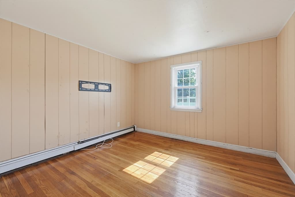 407 Ralph Talbot St, Weymouth MA 02190 photo 8