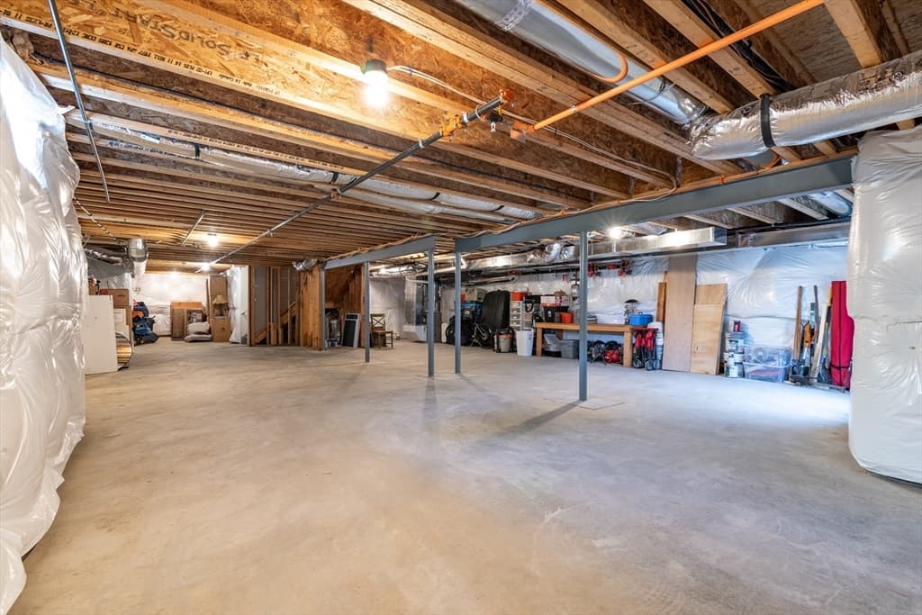36 Phoebe St # 36, Methuen MA 01844 photo 37