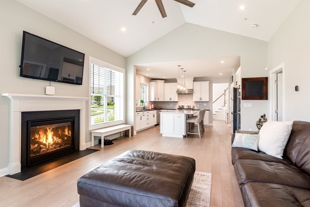 36 Phoebe St # 36, Methuen MA 01844 photo 15