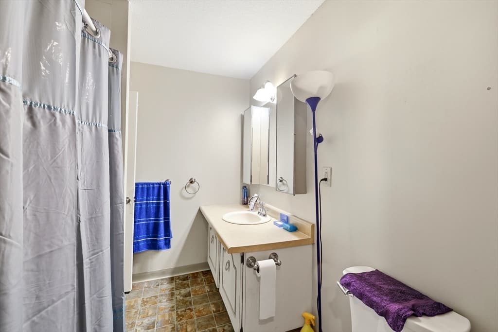 161 Nassau Dr # 161, Springfield MA 01129 photo 6