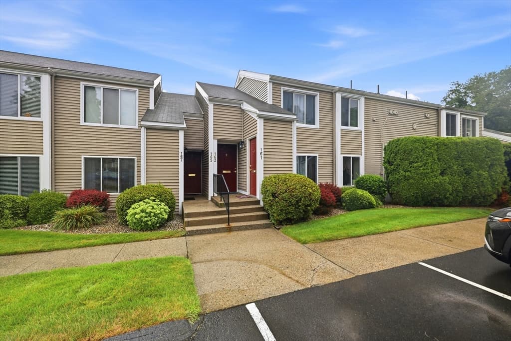 161 Nassau Dr # 161, Springfield MA 01129