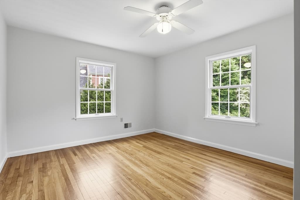 106 Concord Rd, Bedford MA 01730 photo 23