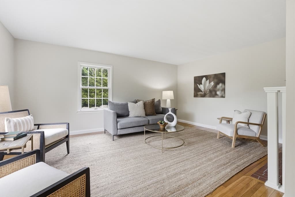 106 Concord Rd, Bedford MA 01730 photo 12